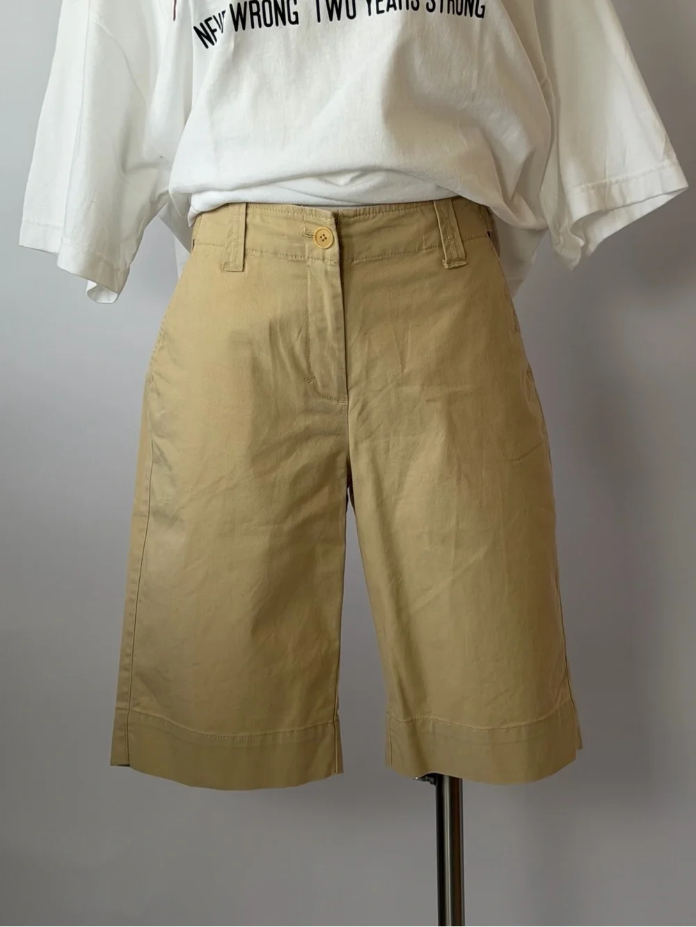 Vintage 1990s Talbots high-waisted shorts size 4. - Picture 5 of 8
